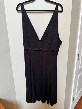 Lila Black Maternity Dress for Hospital & Breastfeeding